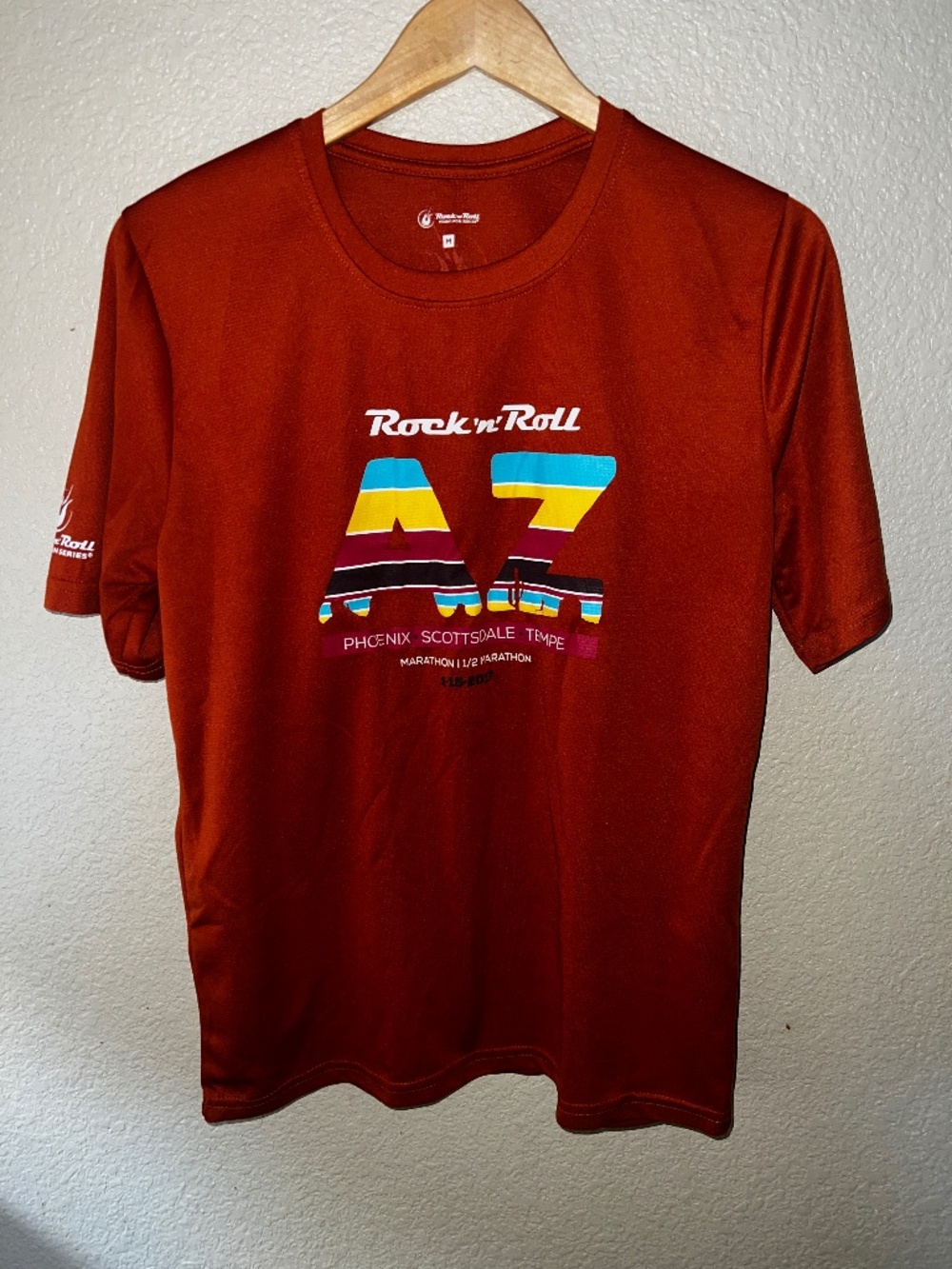 NEW Brooks 2017 Rock 'n' Roll Arizona Half Marathon Race Day Tee